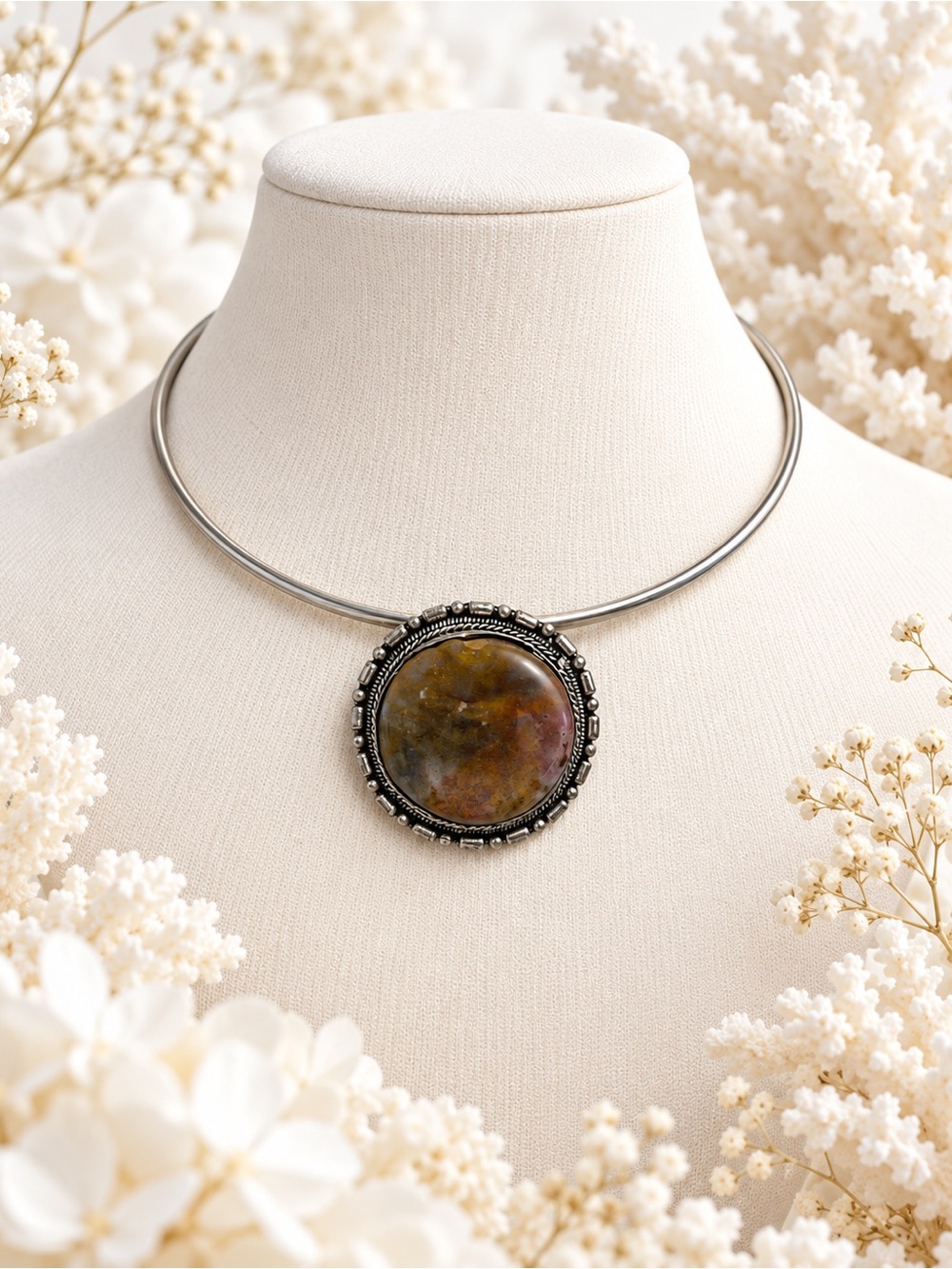 Round Brown Jasper Pendant Choker Necklace